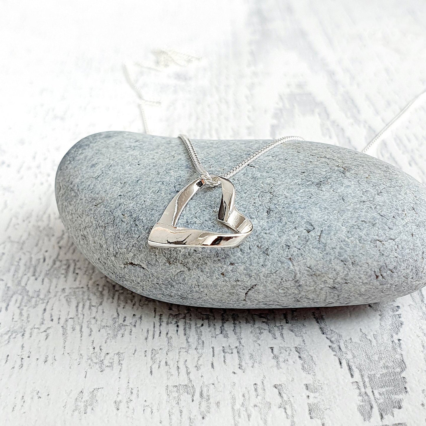 Step Mum Ribbon Heart Necklace in Sterling Silver 925 | Personalised Jewellery Gift